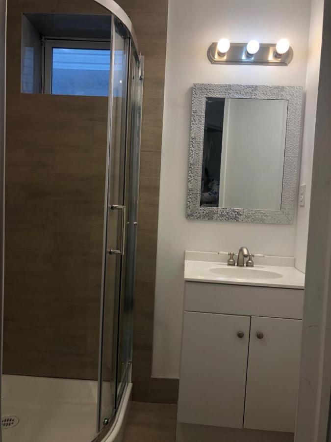Hidden Valley Basement Suit H YYC Esterno foto
