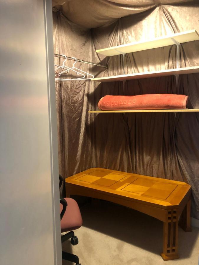 Hidden Valley Basement Suit H YYC Esterno foto